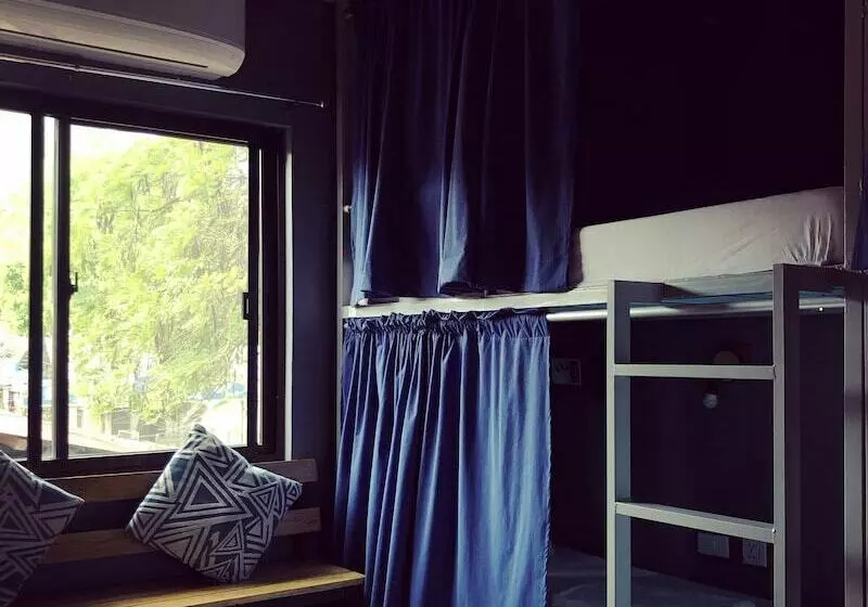 Aqua Hostel