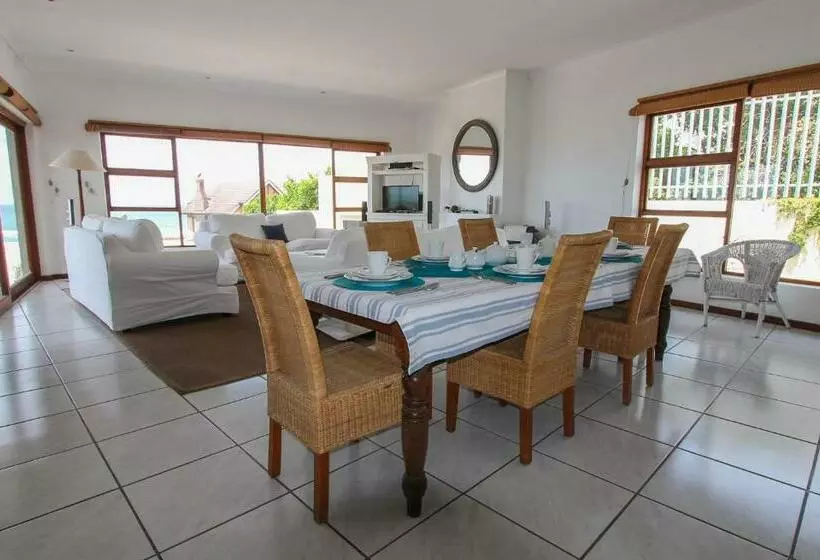 تختخواب و صبحانه 4 Carnoustie House