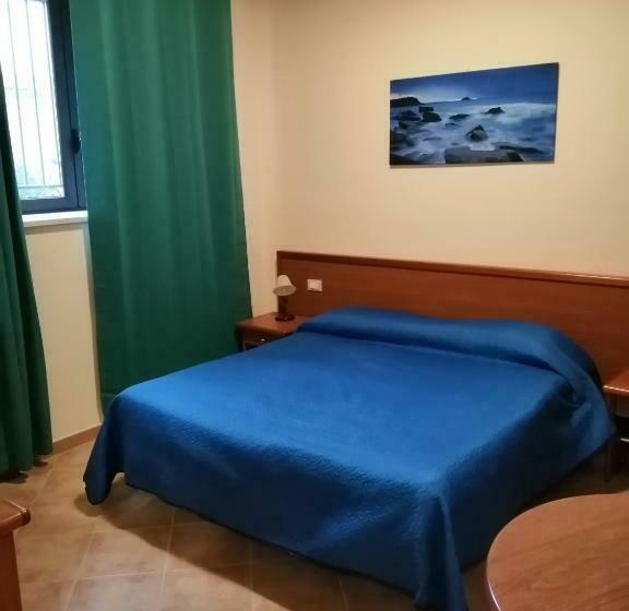 تختخواب و صبحانه Baglio Delle Rondini   Piano Terra