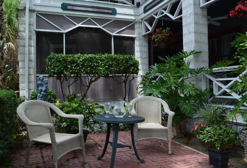 민박 Old Powder House Inn