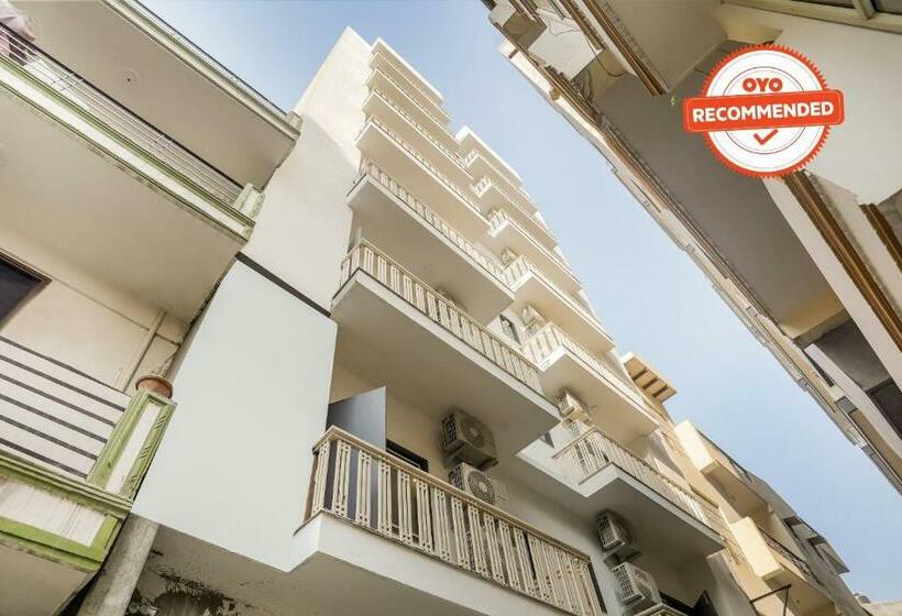 Super Collection O Le Noida Hotel Near Sector 76 Metro Station