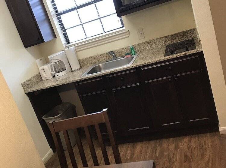 Otel The Lodge At Kenedy