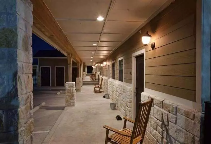 Hotelli The Lodge At Kenedy