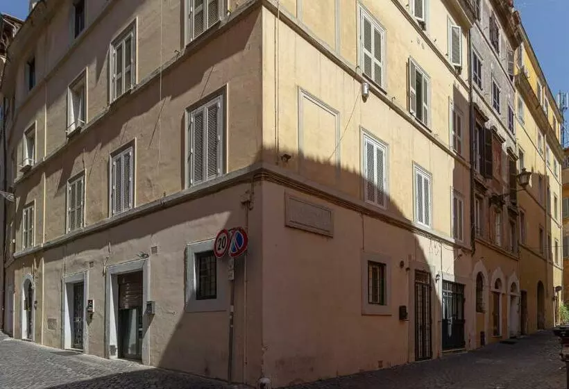 پانسیون Harry S Bar Trevi Luxury Apartments Modelli