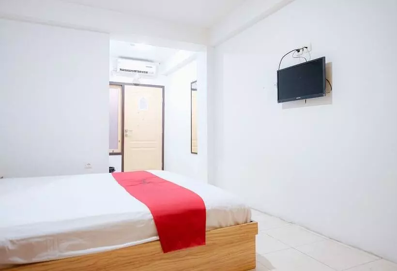 پانسیون Reddoorz Near Tugu Pers Jambi