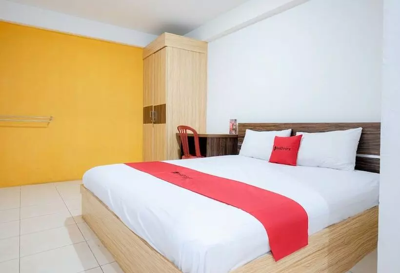 پانسیون Reddoorz Near Tugu Pers Jambi