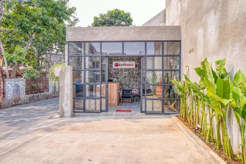 Majatalo Reddoorz Syariah Premium @ Cilandak Timur 2