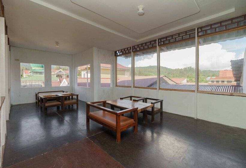 Reddoorz Syariah Hotel Enasti Berastagi