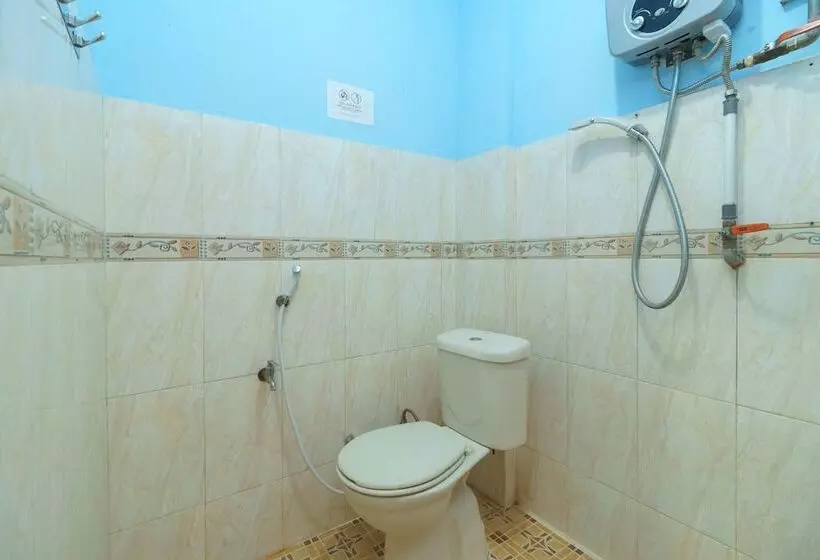 Reddoorz Syariah Hotel Enasti Berastagi