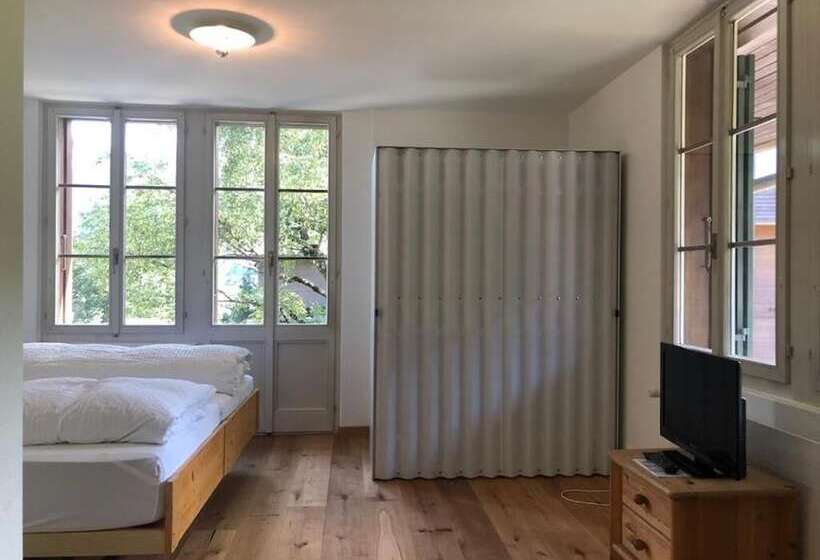 בית מלון כפרי Krone Budget