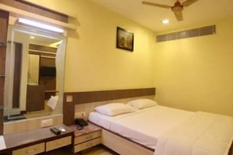ホテル Shiva Residency