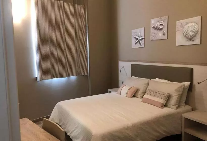 پانسیون La Dimora Di Via Trieste