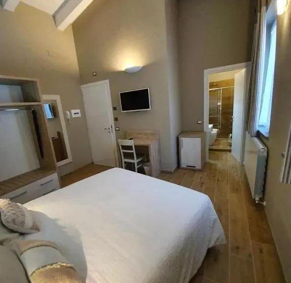 پانسیون La Dimora Di Via Trieste