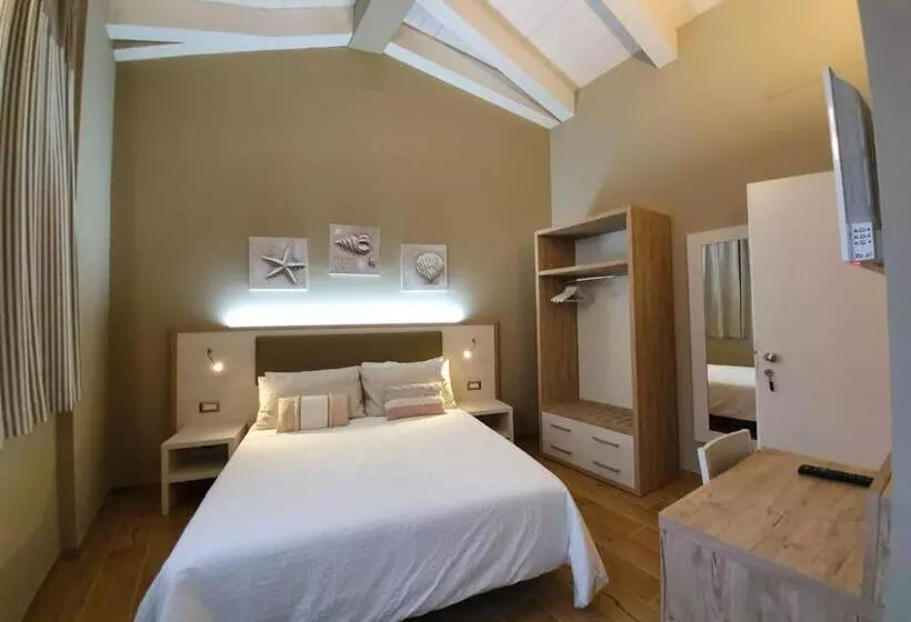 پانسیون La Dimora Di Via Trieste