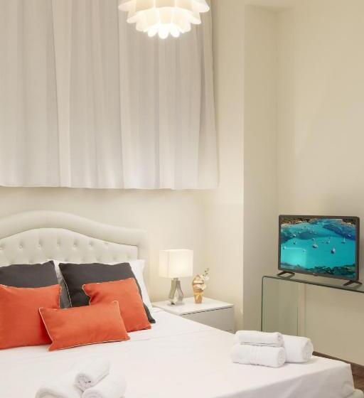 פנסיון Luxury Rooms & Suites