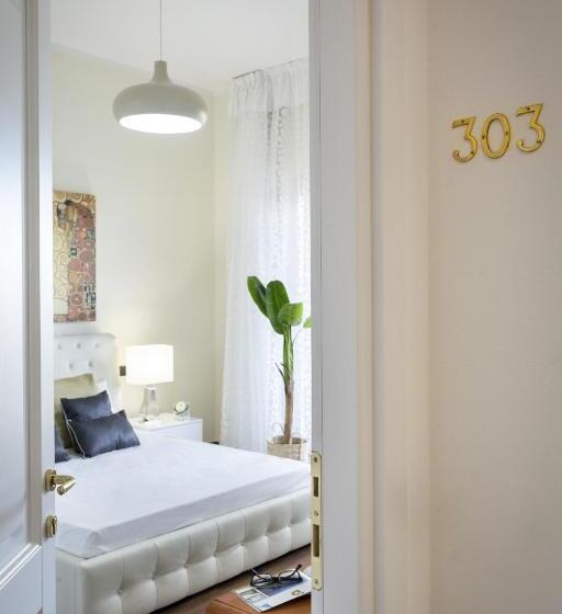 פנסיון Luxury Rooms & Suites