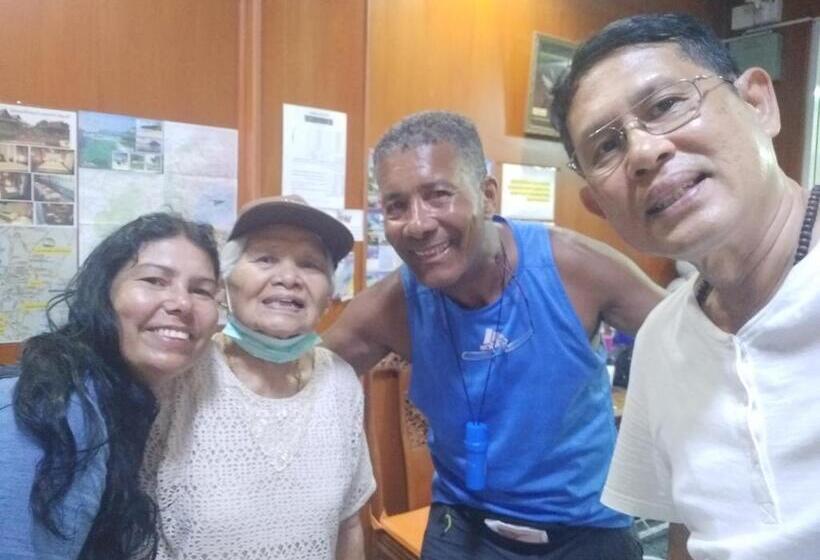 هاستل Kantawan House