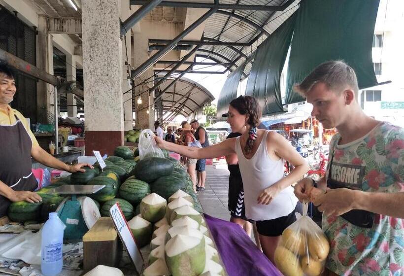 هاستل Kantawan House