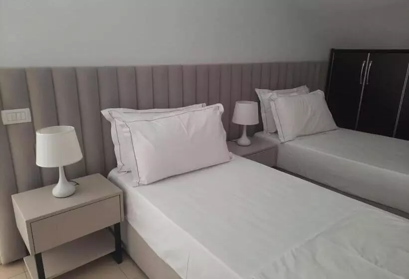 تختخواب و صبحانه Guesthouse Pelivani