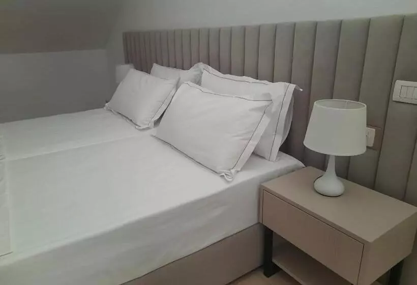 تختخواب و صبحانه Guesthouse Pelivani