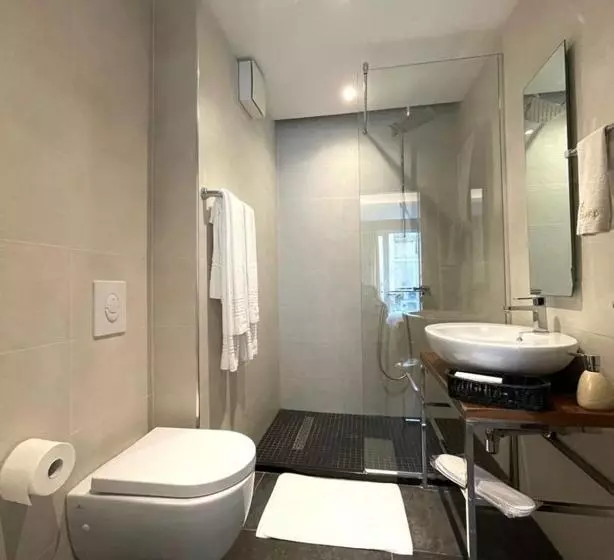 تختخواب و صبحانه Vila Shard Boutique