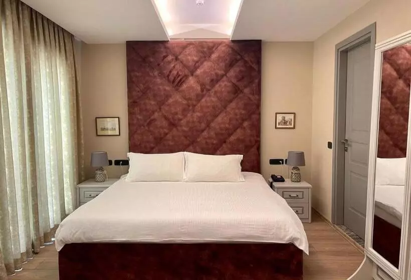 تختخواب و صبحانه Vila Shard Boutique