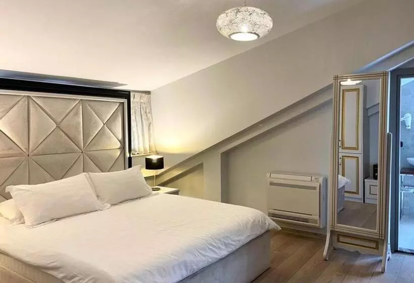 تختخواب و صبحانه Vila Shard Boutique