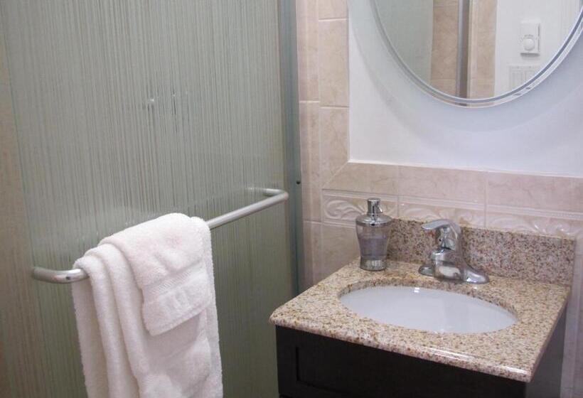 Bowers House Bed And Breakfast