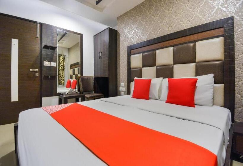 Flagship Hotel Lexis