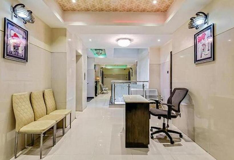 Fabhotel Starlight Nx