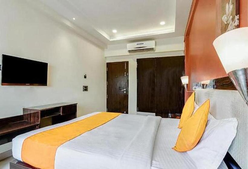 Fabhotel Starlight Nx