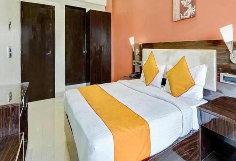 Fabhotel Starlight Nx