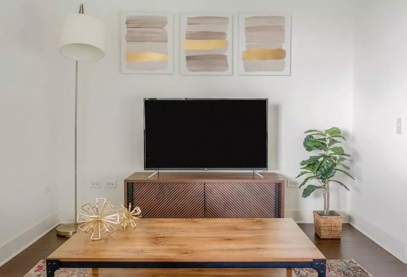 Kasa South Loop Chicago