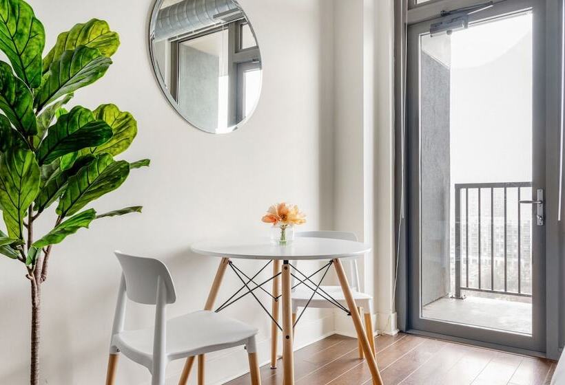 Kasa South Loop Chicago