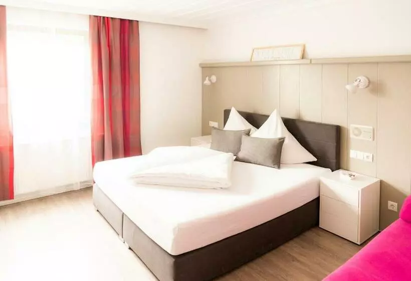 ペンション Der Torwirt Radstadt