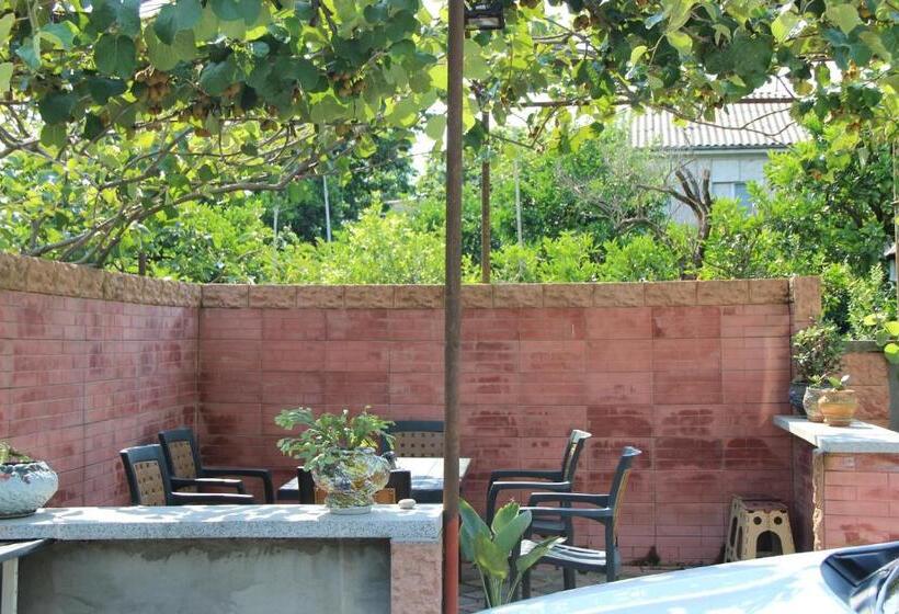 پانسیون Guesthouse Green House