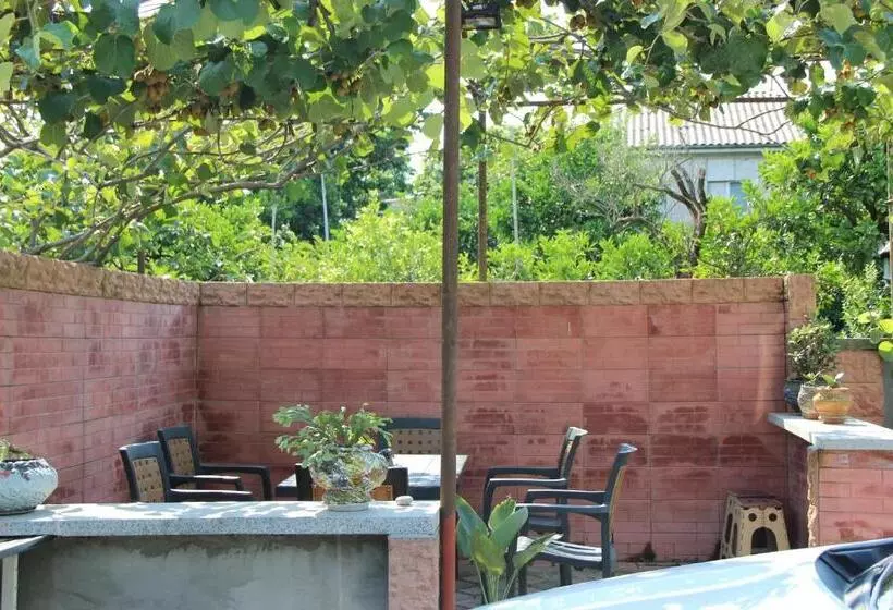 پانسیون Guesthouse Green House