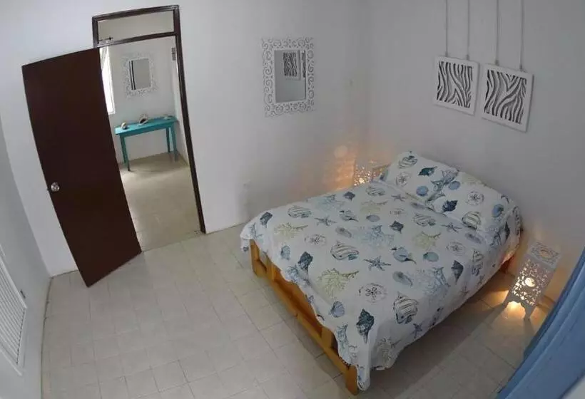 پانسیون Marmows Place