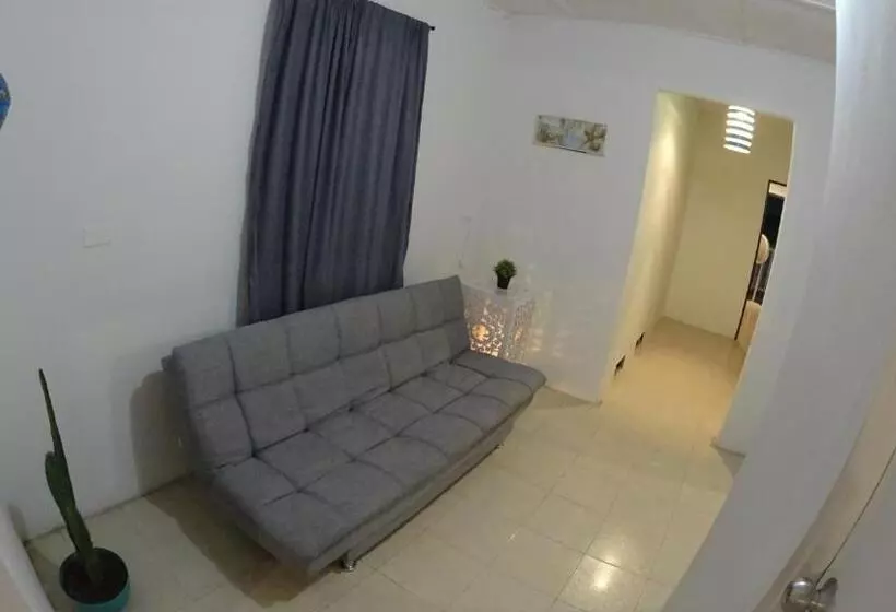 پانسیون Marmows Place