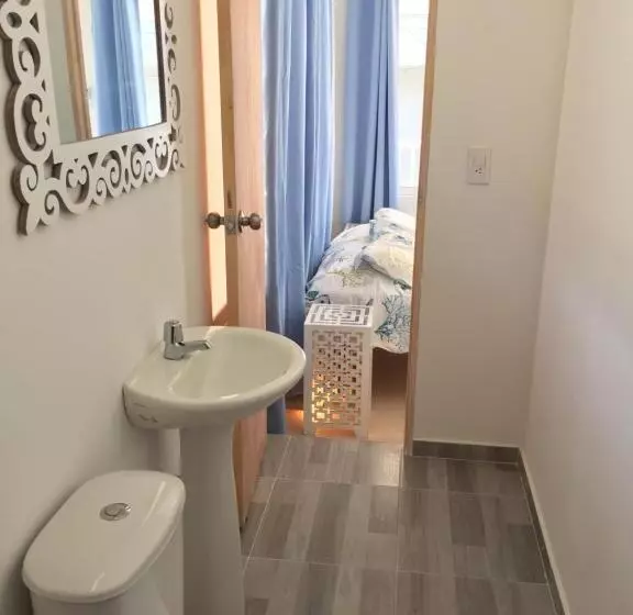 پانسیون Marmows Place