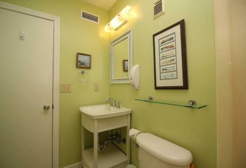 Admirals View Iii By Kees Vacations