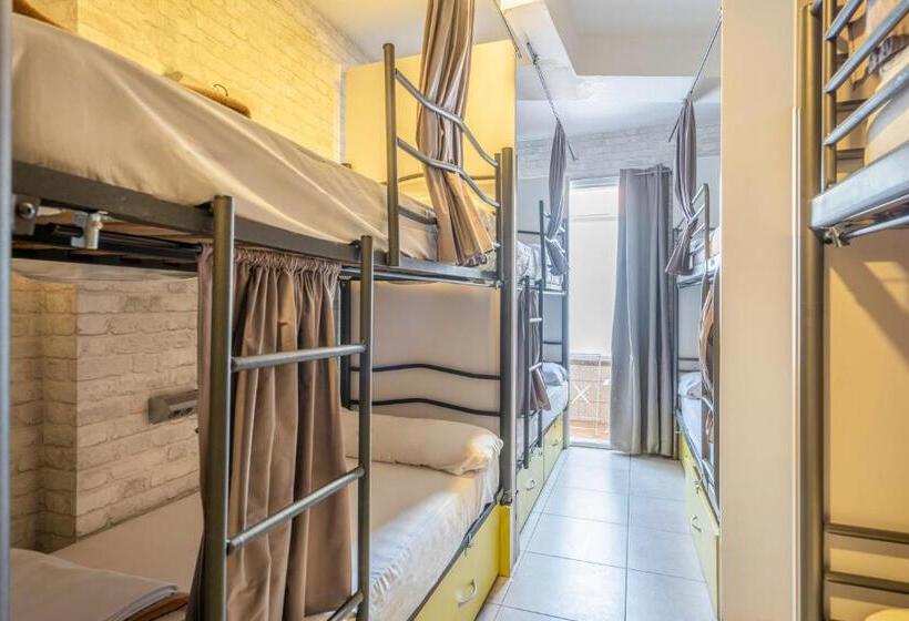 הוסטל Casa Barcelo Camp Nou Barcelona