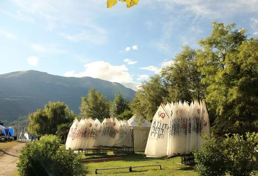 ベッドアンドブレックファースト La Magnolia Guests House