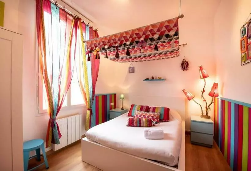 تختخواب و صبحانه Villa Zenith Hostel   La Maison