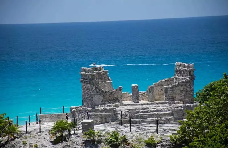 Condo In Ocean Front Resort