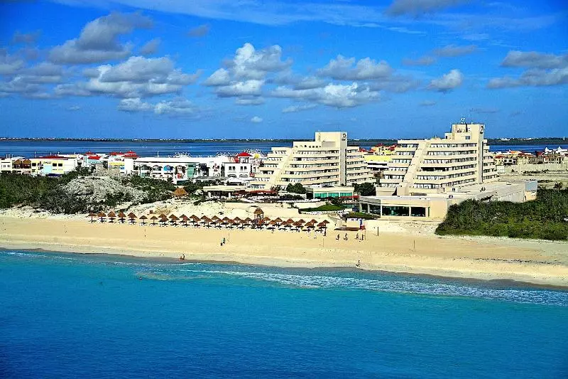 Condo In Ocean Front Resort