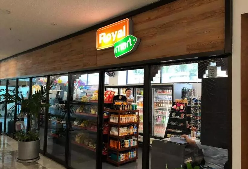 Condo In Ocean Front Resort