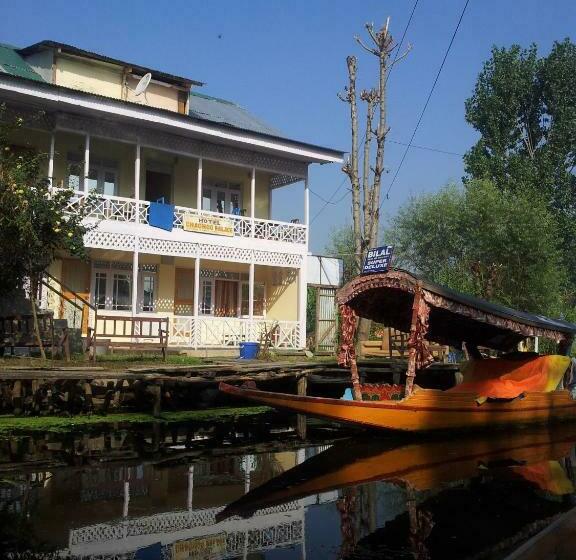 Hotel Chachoo Palace