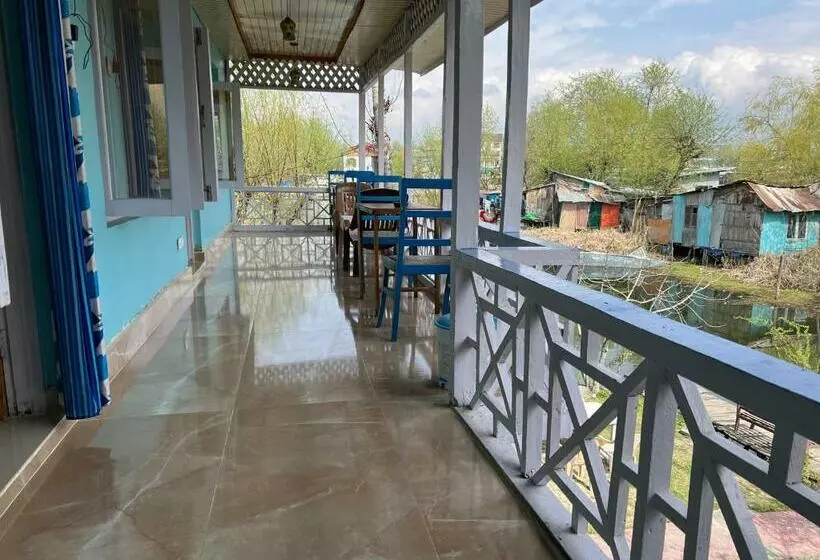 Hotelli Chachoo Palace
