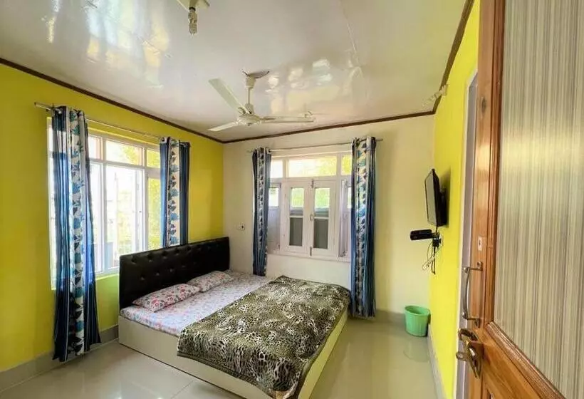 Hotelli Chachoo Palace
